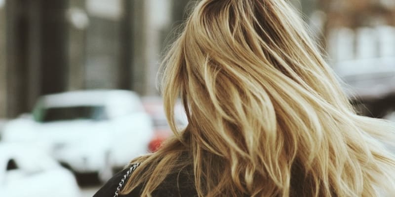 how to tone down blonde hair